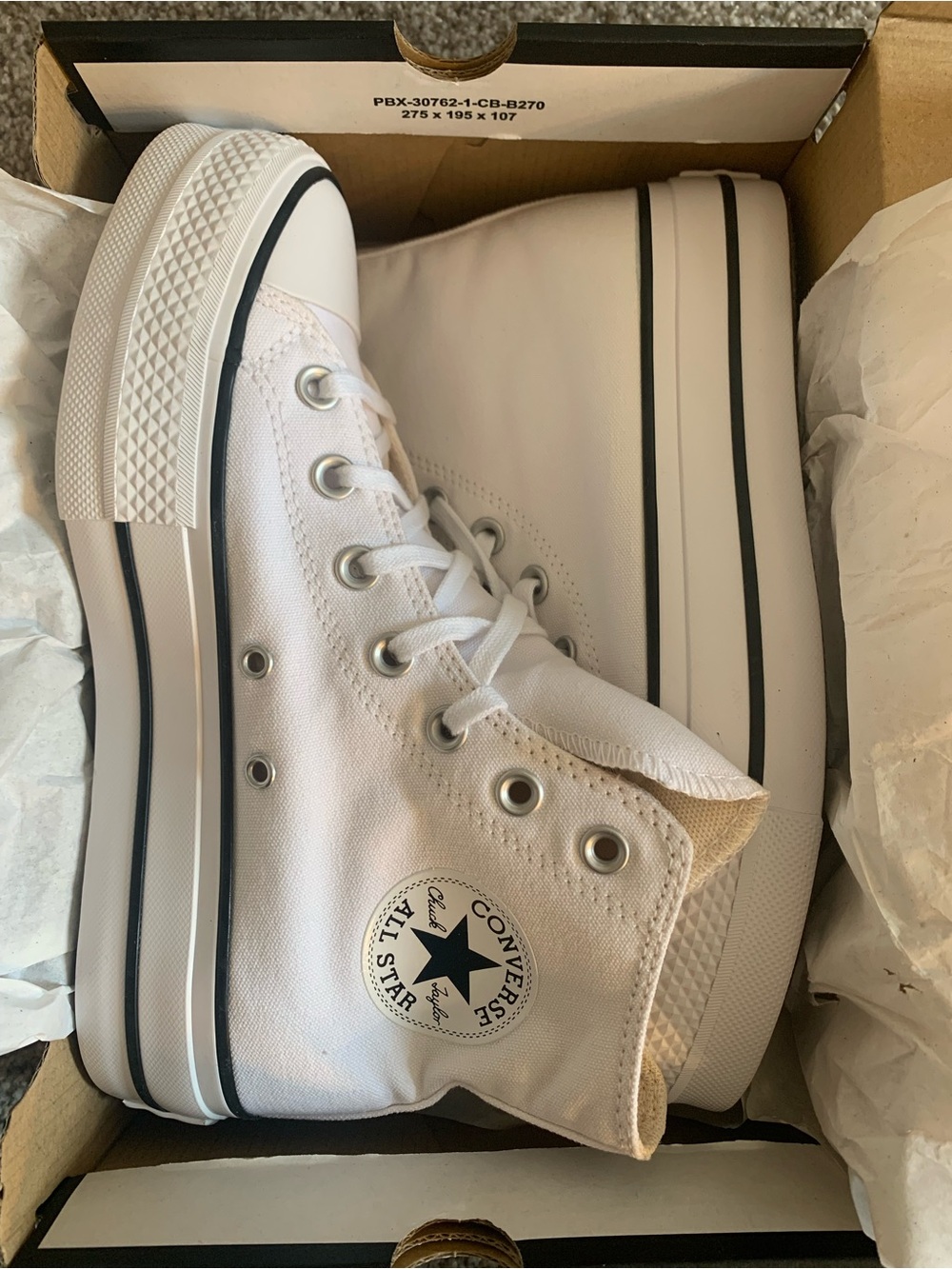 Brand New in Box Converse Platforms - Picture 4 of 6